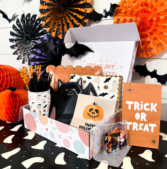 🎃 Halloween Party Box – Plates, Napkins, Cups, Utensils, Trick-or-Treat Bags & Decorations 🦇👻